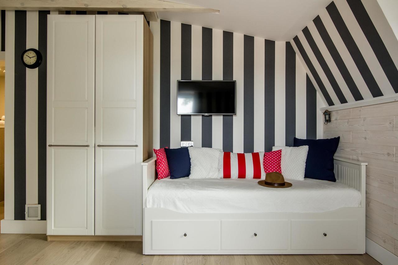 Willa Blekit Hotel By Dorota Szelagowska เมียลโน ภายนอก รูปภาพ